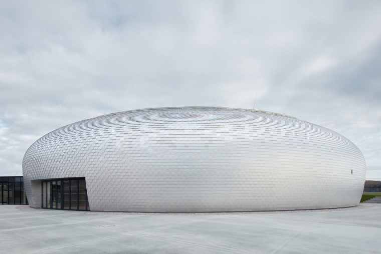 露天体育馆建筑设计资料下载-DolníBřežany体育馆（捷克）