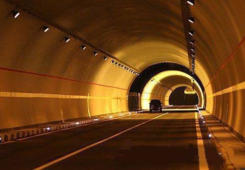 施工安全风险管理办法资料下载-隧道工程安全风险管理（81页）