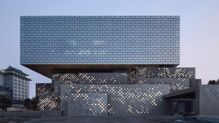 阿罗诺夫设计与艺术中心资料下载-北京保卫艺术中心浮环建筑