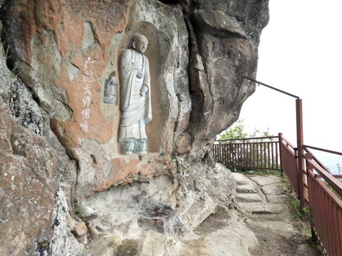 石柱县城发脉龙骨寨，建城六百年来没有灾祸_18