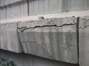 楼板龟裂处理方案资料下载-建筑混凝土结构裂缝怎么预防？怎么处理？