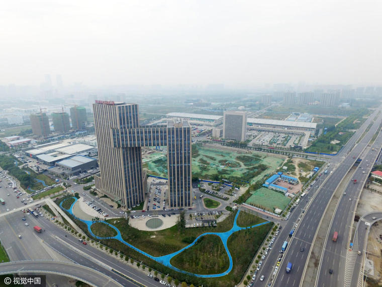 央视大楼结构ppt资料下载-“小裤衩”？郑州一建筑似央视大楼