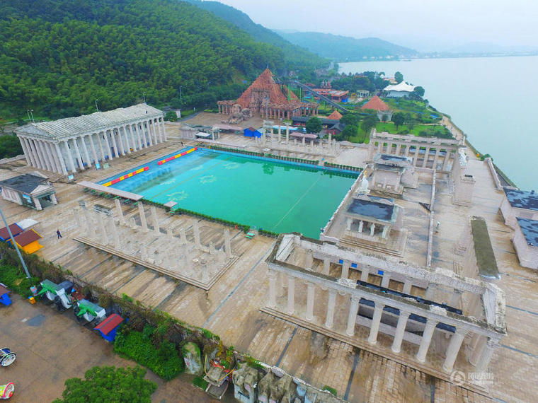 巴黎建筑群资料下载-宁波现山寨世界建筑？网友吐槽游遍世界