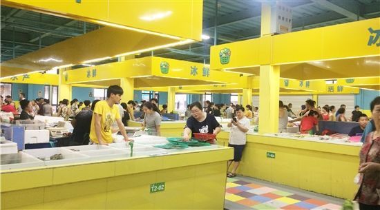 农装施工图资料下载-看看别人家的摊位：农贸市场摊位设计案例欣赏