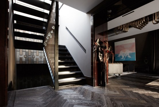 典雅尊贵的家装设计，满满的奢侈与华丽-楼梯