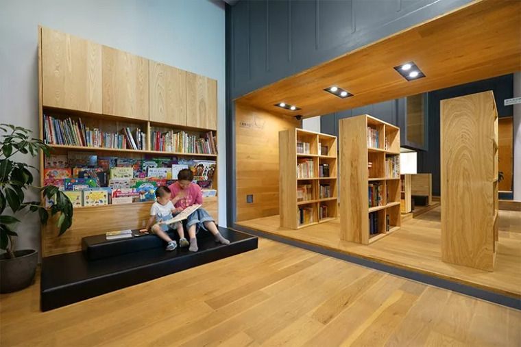 北京幼儿园建筑资料下载-日本最著名幼儿园建筑师在北京有新作！用集装箱打造儿童版街区