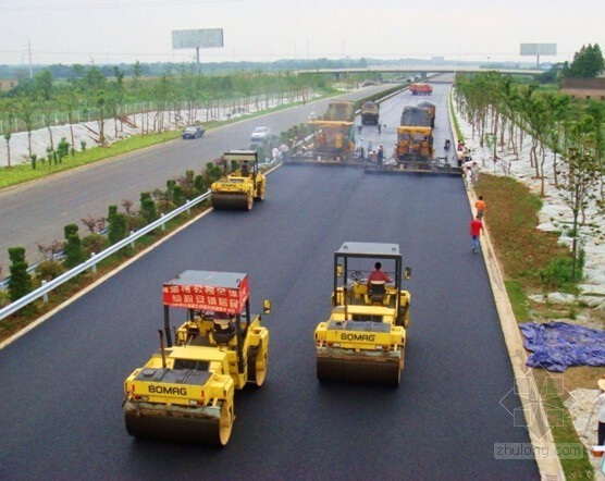 原水泥路面改沥青路面资料下载-沥青路面非沉陷型早期裂缝是什么原因？怎么处理？