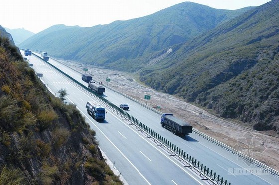 陕西省高速公路投标资料下载-靖边至安塞高速公路某合同段路面工程(投标)施工组织设计