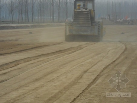 土方填筑试验段总结资料下载-“三高土”路基填筑试验段施工总结（2012年）