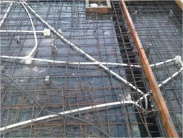 钢筋模板混凝土施工常见质量问题_9
