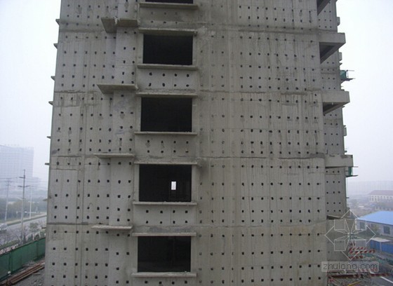 建筑装修工程常见质量问题及治理-螺栓孔封堵 