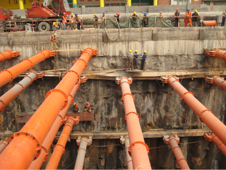 5m深基坑施工技术资料下载-建筑工程深基坑施工技术及事故案例分析（100页，图文并茂）