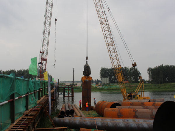 临时钢结构施工质量控制资料下载-[苏州]跨京杭运河旅游区景观桥钢结构施工方案