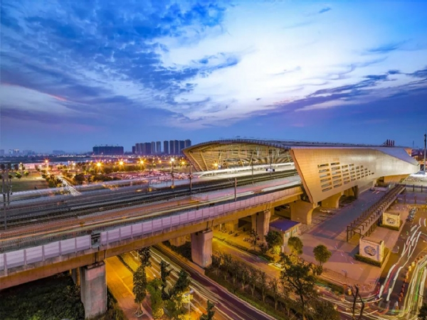 中国高铁线路规划资料下载-中国超级高铁要来了！试验速度将超音速达1500公里！