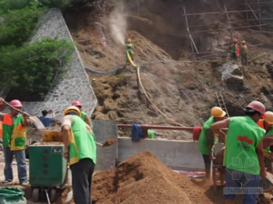 岩石边坡客土喷播绿化资料下载-高速公路路堑边坡客土喷播防护施工工艺