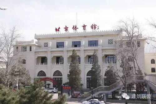 民族形式的探索——北京近百年建筑三次“大屋顶”高潮综述_7