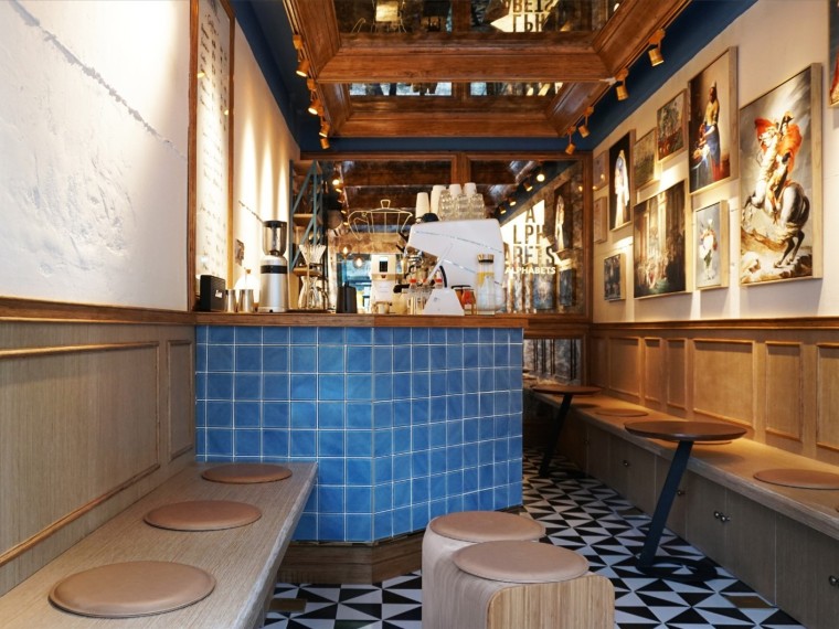 蓝色欧式装修资料下载-上海13m²欧式质感小众咖啡店
