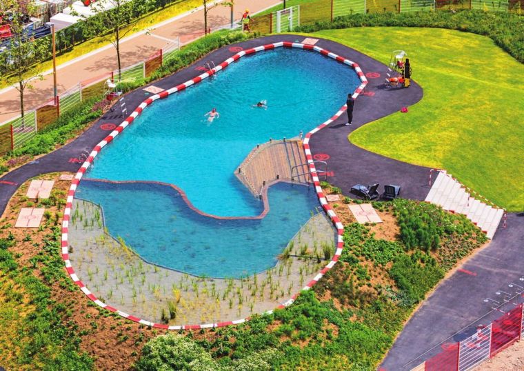 游泳池水处理工艺资料下载-英国国王十字区艺术活水游泳池