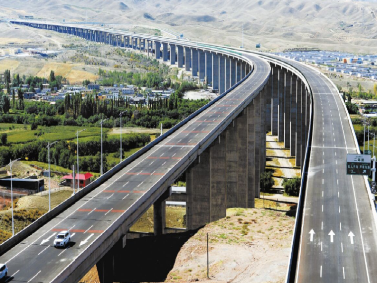 27米跨钢屋架计算书资料下载-特大桥加宽改造工程栈桥及钢平台计算书(53页)