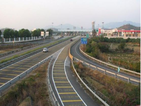 乡村道路硬化排水沟施工组织设计资料下载-高速连接临时通道工程自救匝道施工组织设计