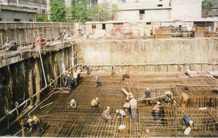 中海地产建筑工程桩基础资料下载-建筑工程基坑与桩基工程安全培训材料PPT（149余页，附图丰富）