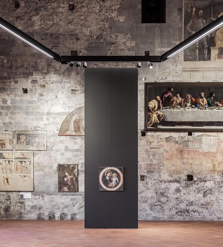 意大利六边形展览装置-010-New-installation-in-Sala-delle-Capriate-By-CN10ARCHITETTI