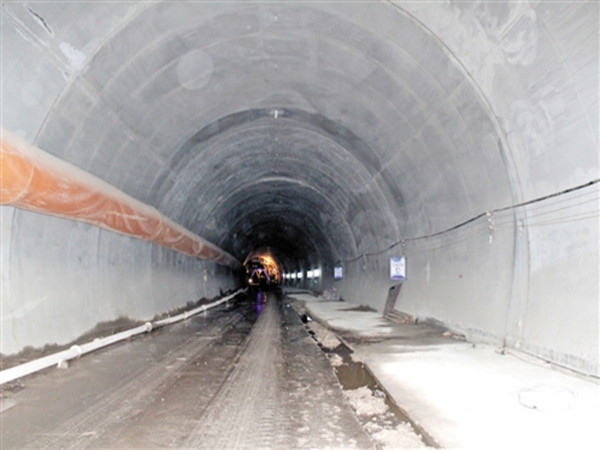 隧道岩溶管道处理QC成果资料下载-[QC]隧道工程QC小组成果提高隧道衬砌砼质量