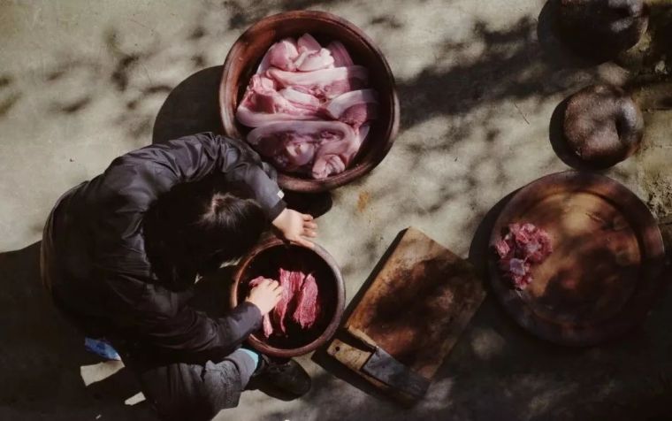 每天吃有机食品，靠玩泥巴成名！_21