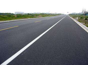高速公路沥青路面方案资料下载-高速公路沥青路面早期损坏现象及防护