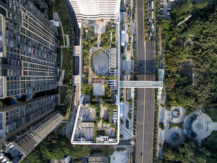市综合体概念设计资料下载-[建筑案例]深圳中洲中央公园商业综合体 / 柏涛设计