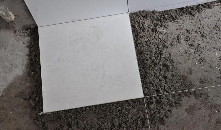 大理石施工铺贴资料下载-瓷砖常见的两种铺贴方法