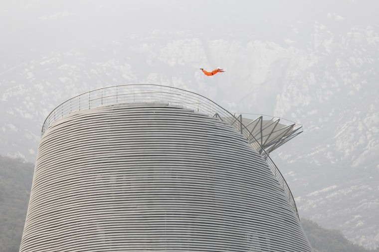 005-Shaolin Flying Monks Theatre