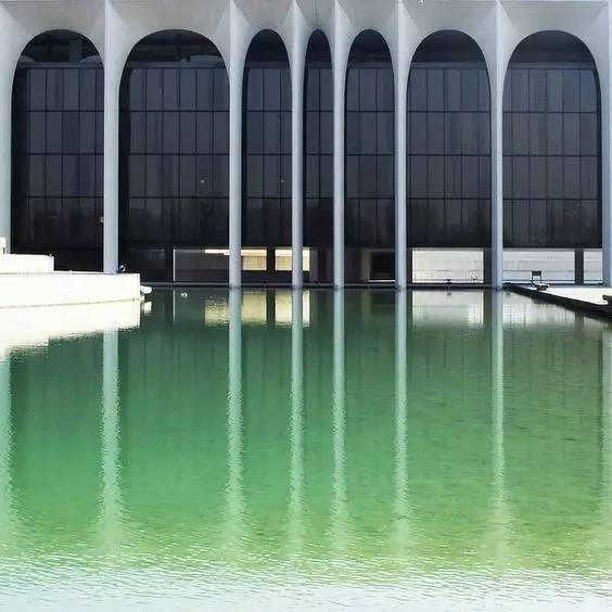 为什么水上建筑可以浮在水上？资料下载-水上建築，建築水上。