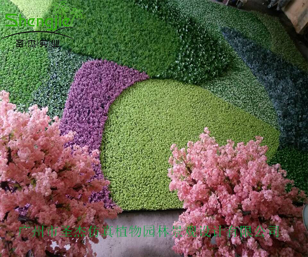 仿真植物绿色植物墙资料下载-仿真植物墙与现代化结合