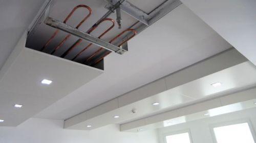 大厅地暖施工工法资料下载-天棚辐射暖冷系统施工工法