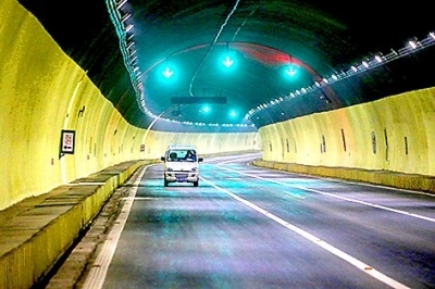简单照明安装资料下载-洛阳市24条干线公路短隧道全部安装照明设施