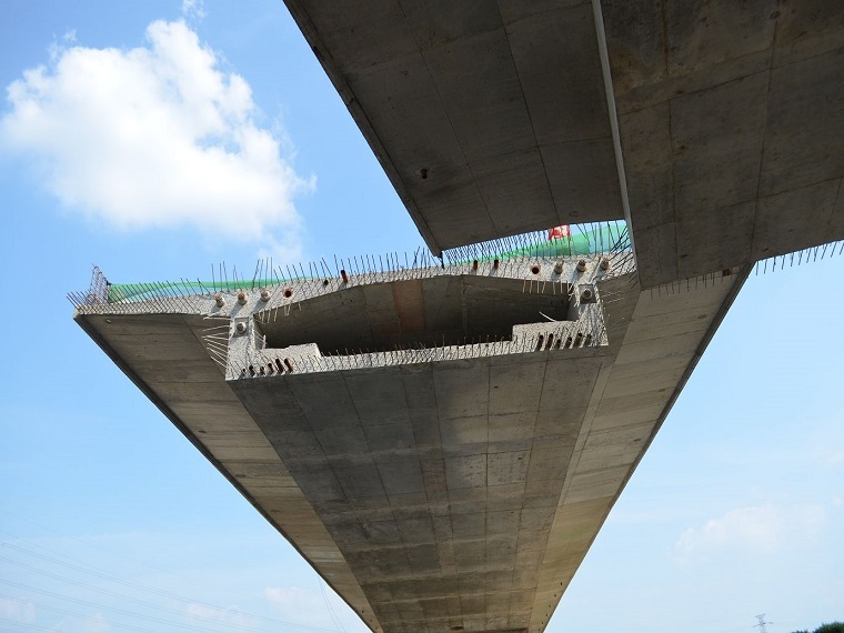 桥钢筋专项施工方案资料下载-互通匝道桥现浇箱梁专项施工方案