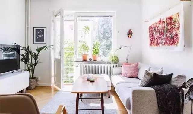 北欧简单风格资料下载-50㎡北欧风格小居室 简单素雅纯粹舒适