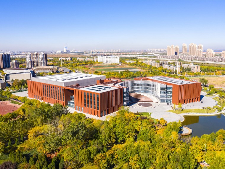 露天体育馆建筑设计资料下载-天津科技大学体育馆