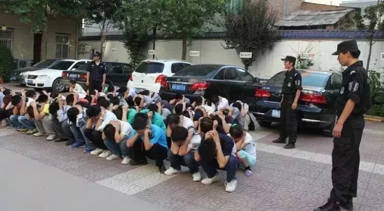 今年一建考试差点又泄题，100余人被拘留！_10