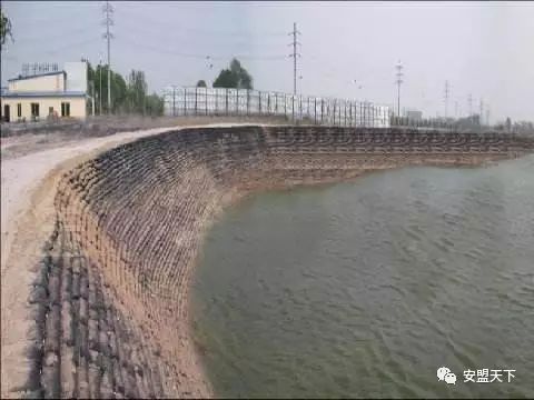 河道整治与河道生态边坡防护工程_9