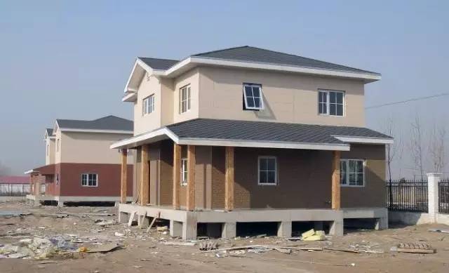 单层混凝土小型房屋资料下载-农村适合轻钢结构住宅推广吗？
