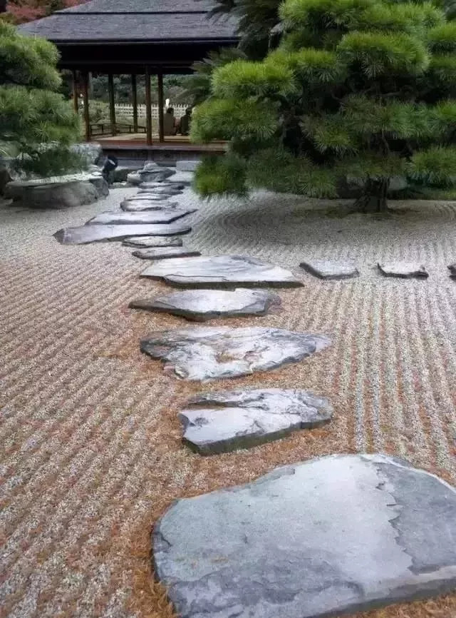 石材截水沟施工方案资料下载-看完这些，花园汀步还不会设计吗？
