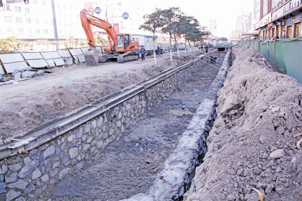 路基雨期施工措施资料下载-路桥微课：排水方沟施工方法及技术措施（1个特权畅听）