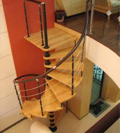 旋转钢柱楼梯资料下载-家用旋转钢木楼梯承重一般是多少