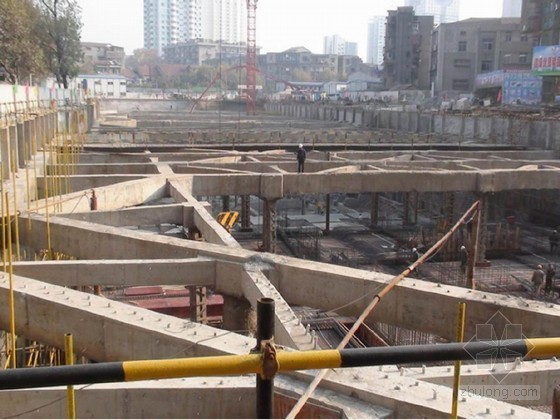 地下室钢结构CAD资料下载-[广东]酒店地下室深基坑开挖支护与地基加固施工方案