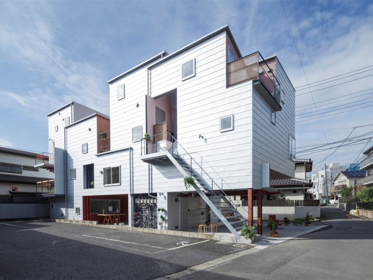 不规则平面钢结构施工图资料下载-日本钢结构单元公寓