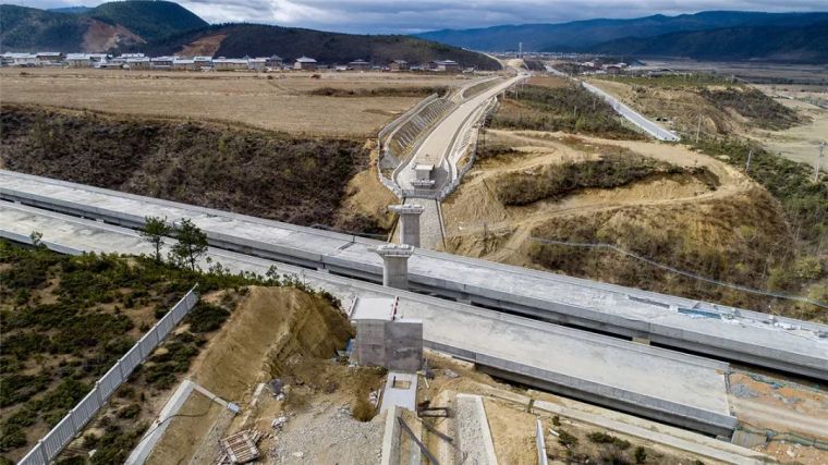 通往香格里拉的铁路，离建成更近一步_13