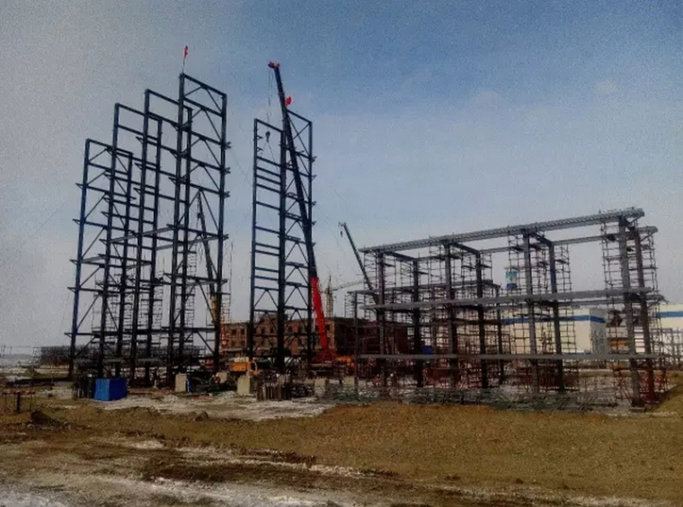 新疆2017钢结构资料下载-新疆哈密最高钢结构工业建筑吊装完工！