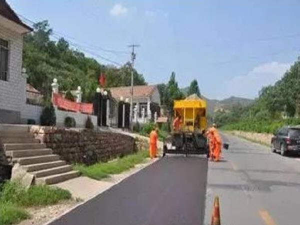 沥青油面损坏资料下载-乳化沥青在道路养护中的应用